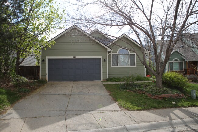Building Photo - 611 Somerset Dr