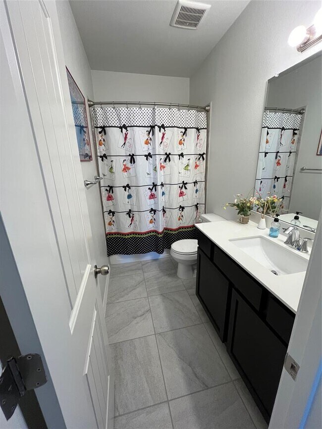 Building Photo - 8145 Daisy Cutter Crossing