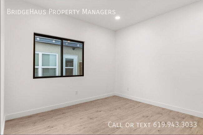 Building Photo - 3248 Clairemont Dr