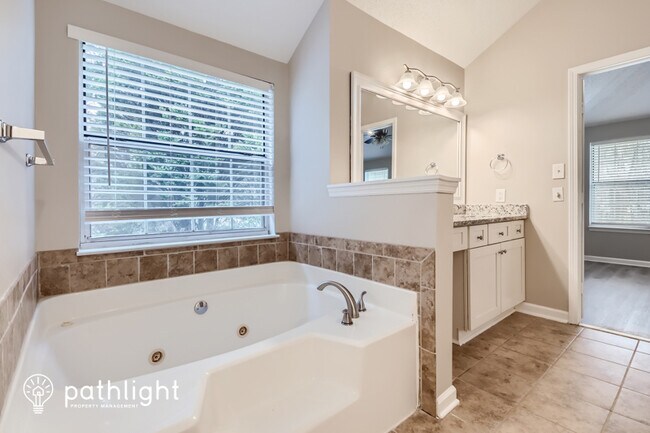 Building Photo - 56 Park Timbers Drive, Sharpsburg, GA, 30277