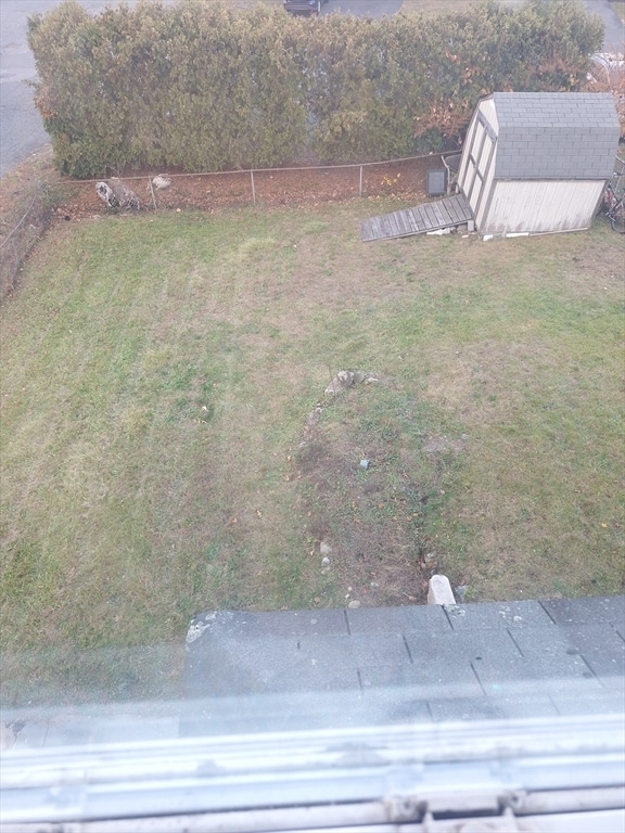 Building Photo - 16 Riverside Ct