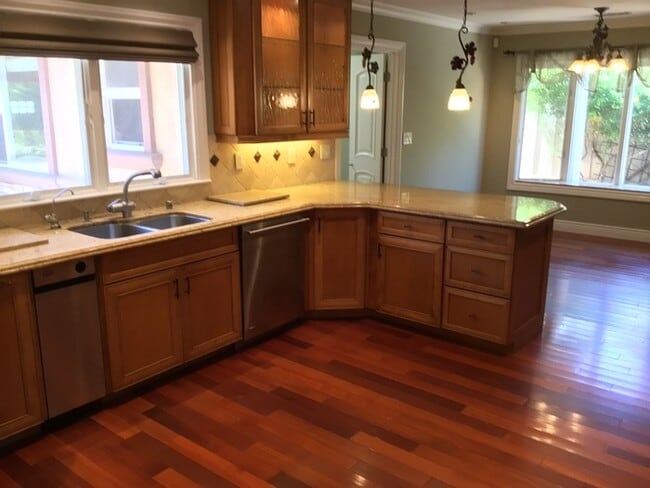 Building Photo - Stunning Executive Home in Almaden