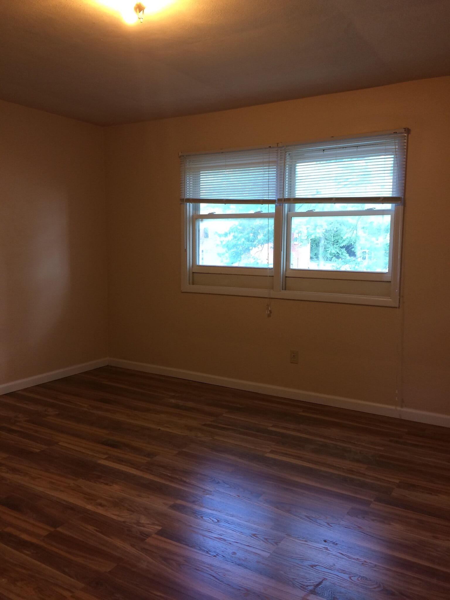 212 D - 212 Lindell Dr