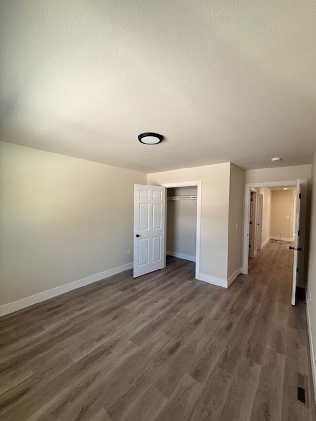 Building Photo - 2710/2712 16th St S