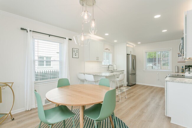 Building Photo - 136 Lattimore Rd