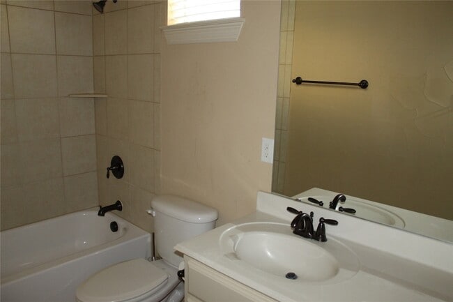 Building Photo - 7329 Canadian Dr