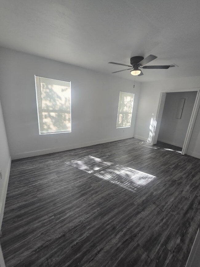 Building Photo - 4309 N Wall St