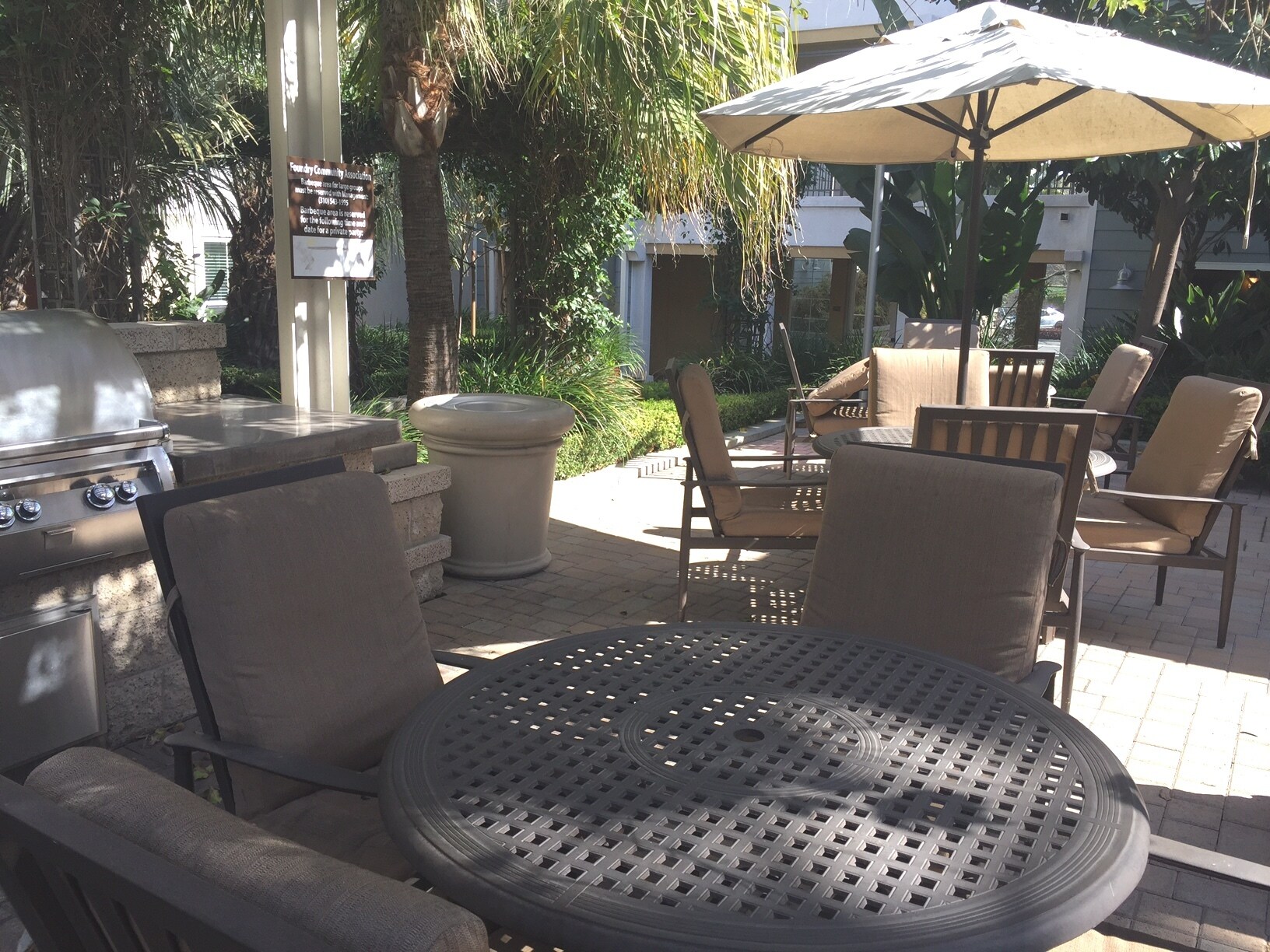 BBQ area - 2349 Jefferson St