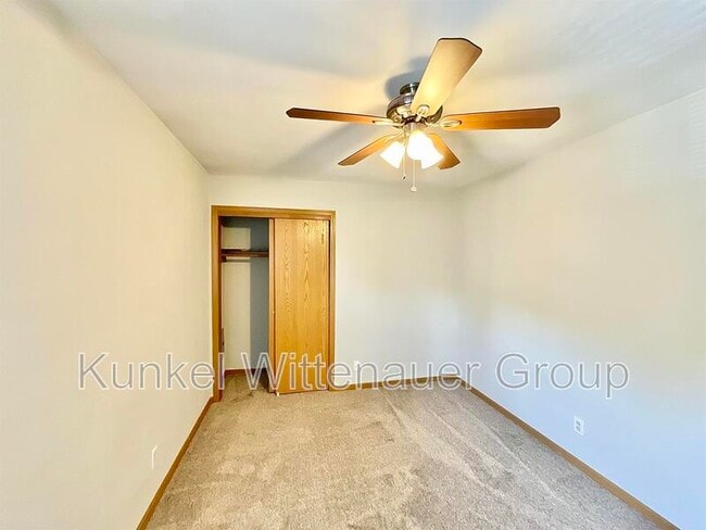 Building Photo - 1811 Jamestown Rd