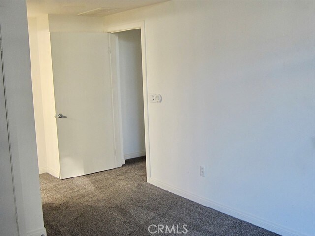 Building Photo - 411 W Seaside Way