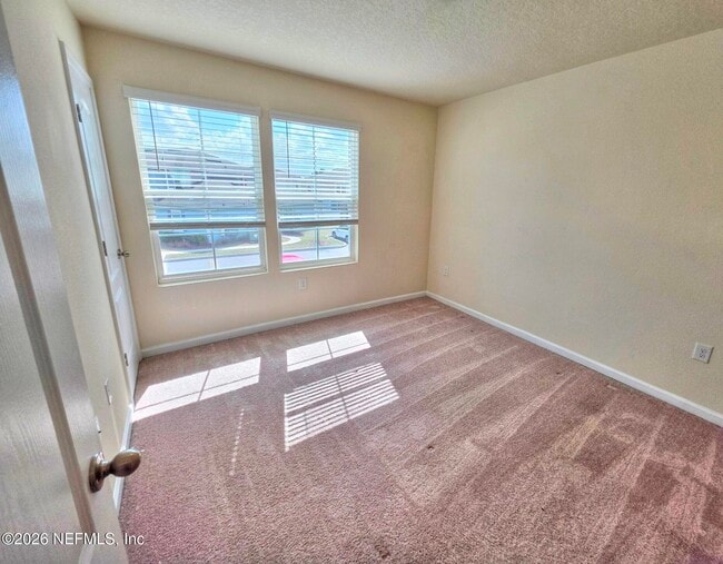 Building Photo - 3972 Vlg Vw Ln