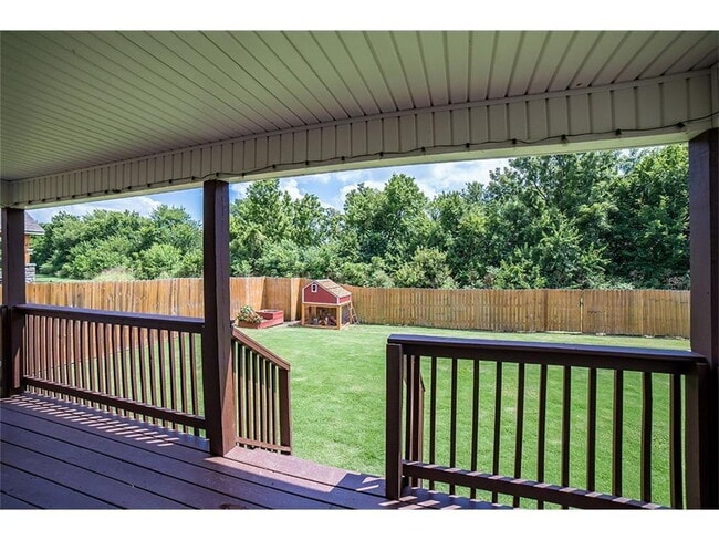 Building Photo - 3507 SW Briar Creek Ave