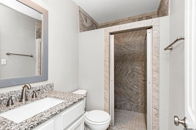 Building Photo - 1701 Lobdell Ave