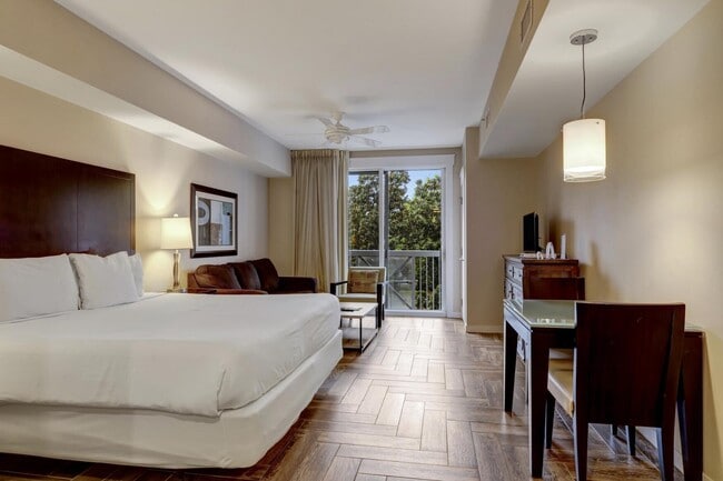 Primary Photo - 9800 Grand Sandestin Blvd