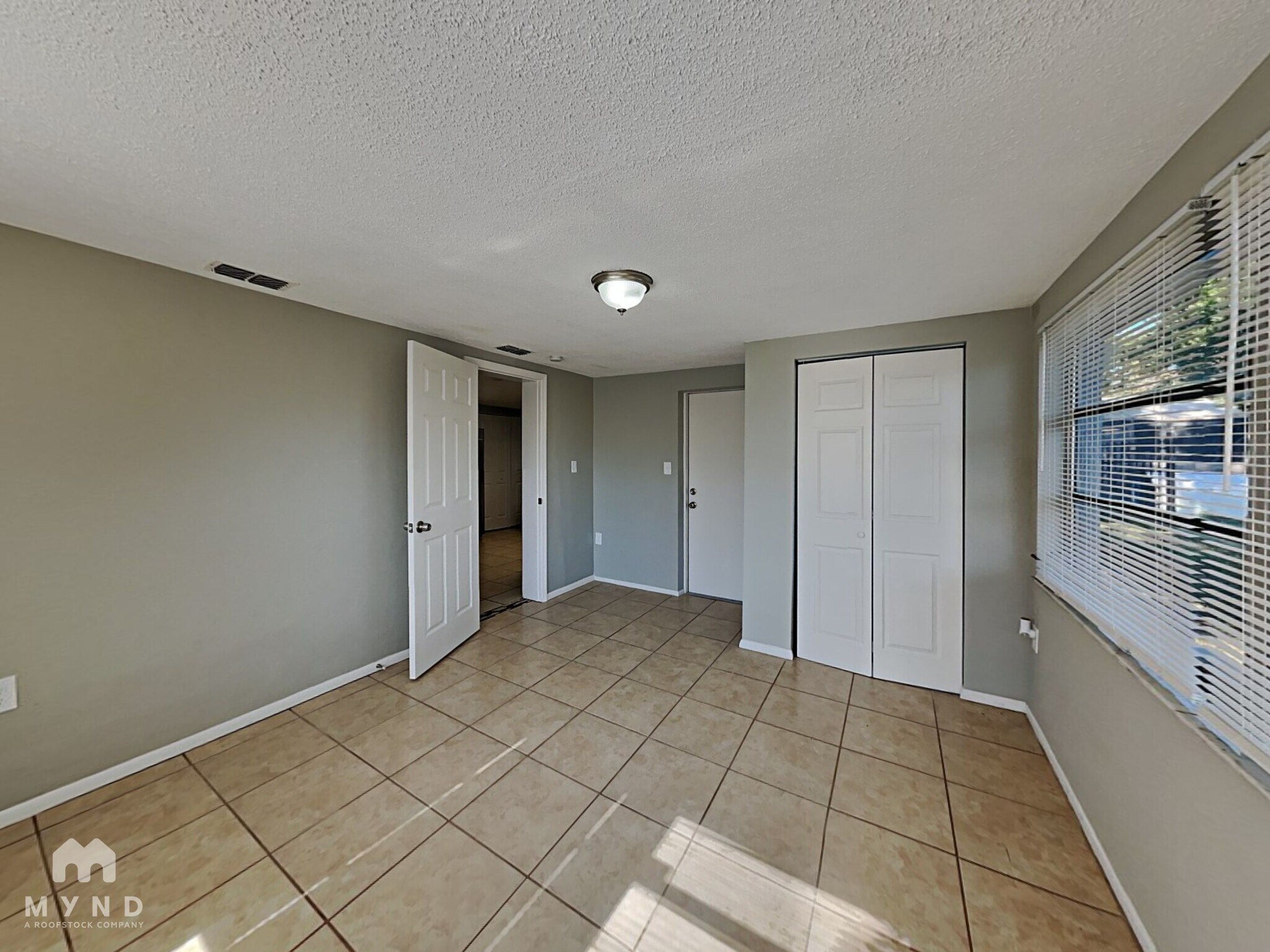 Building Photo - 9136 Suffolk Ln