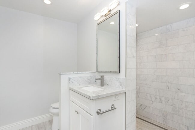 Building Photo - South Huntington Beach Home