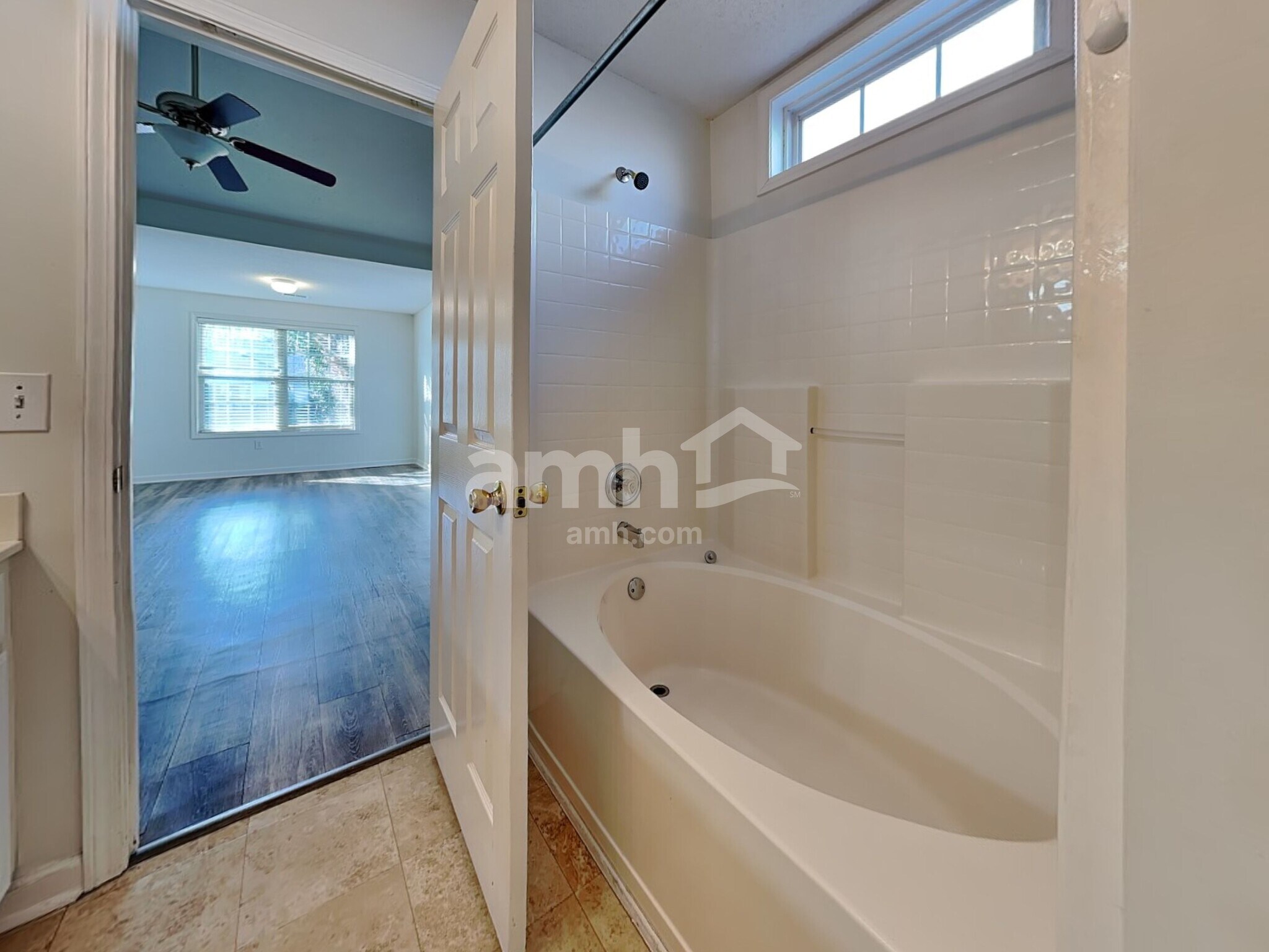 Building Photo - 11 Lake Linden Ct