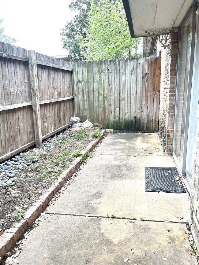 Building Photo - 2605 Marilee Ln