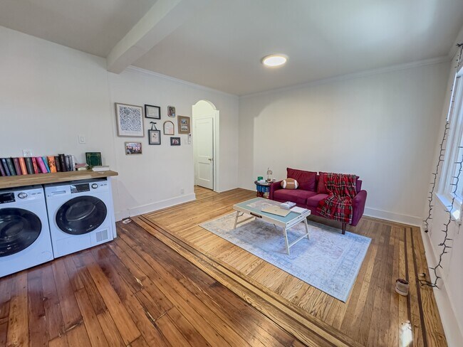 Building Photo - 1223 N Franklin St