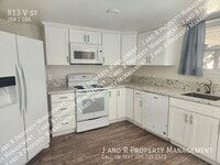 Building Photo - 813 V St