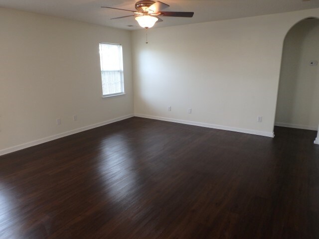 Building Photo - 1168 Amber Pines Dr