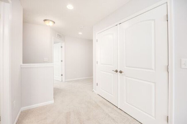 Building Photo - Updated 3-Bedroom Home with 3 Baths, Open-Concept Layout, Luxury Flooring & Bright Modern Kitchen