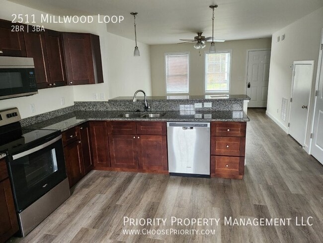 Building Photo - 2511 Millwood Loop