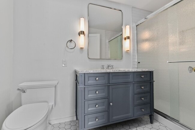 Building Photo - 2Bd/1Ba Seattle Duplex