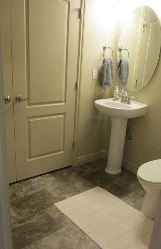 Building Photo - 9406 Majestia Ln