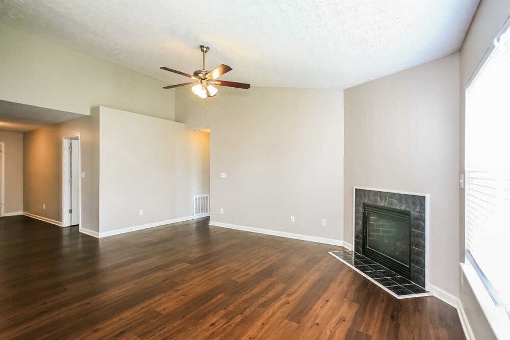 Building Photo - 10941 Minuteman Ct