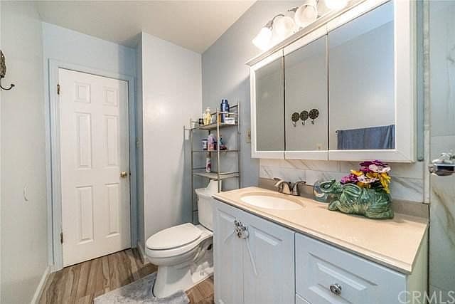 Building Photo - 551 Holladay Pl