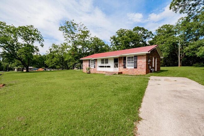 Building Photo - 968 Crestline Dr