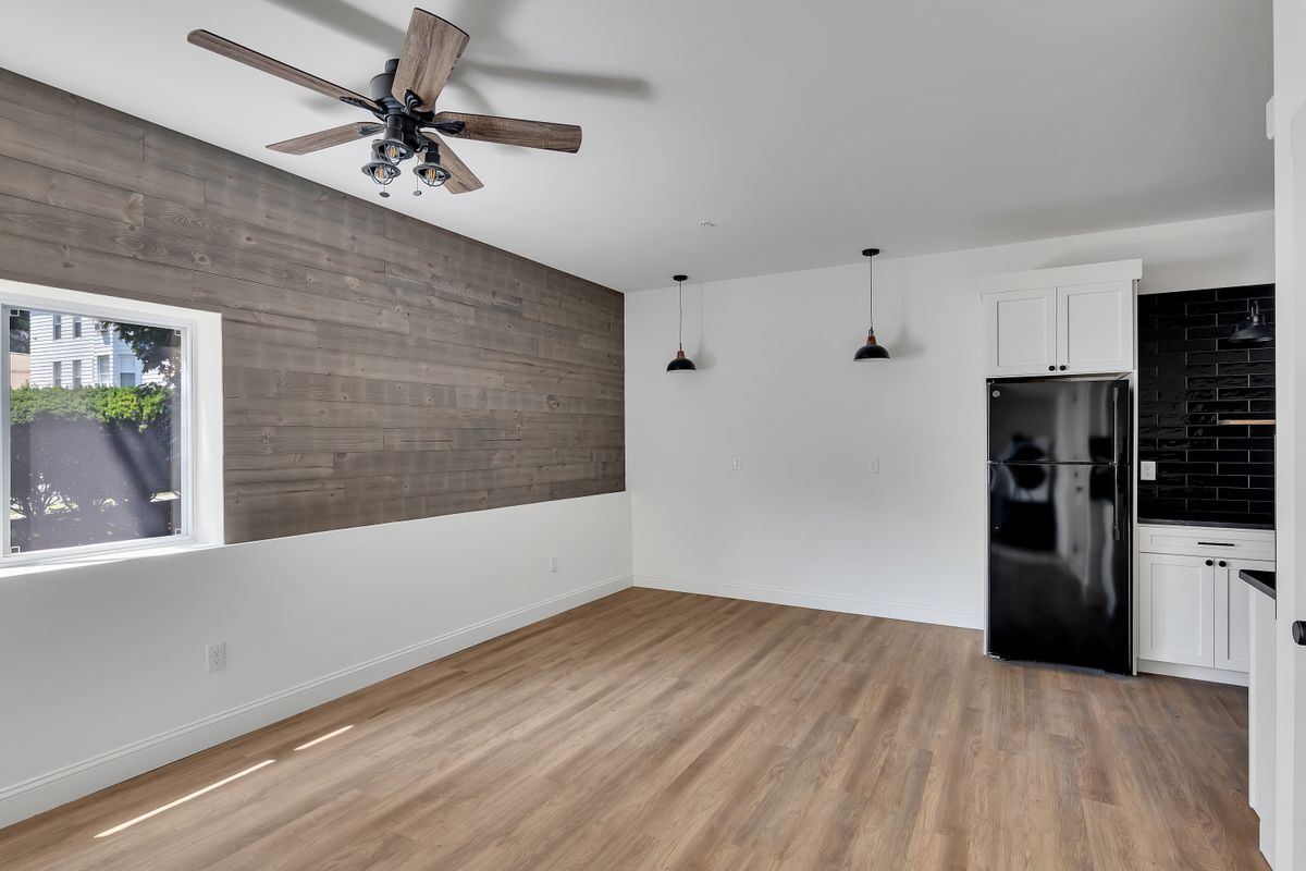 Building Photo - 36 Pawling Ave