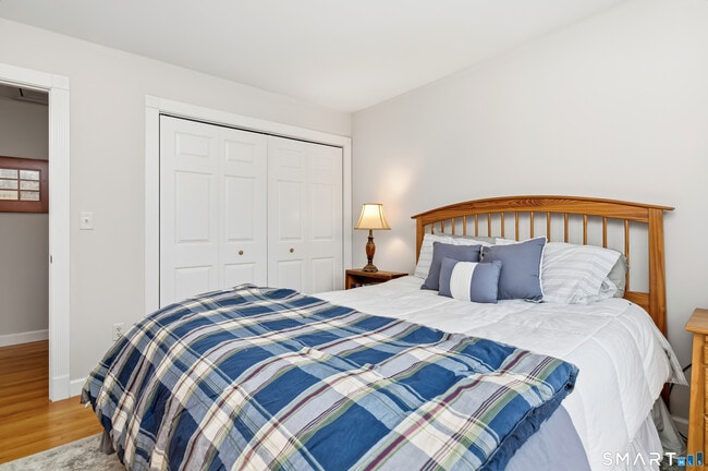 Building Photo - 4 Chatfield St