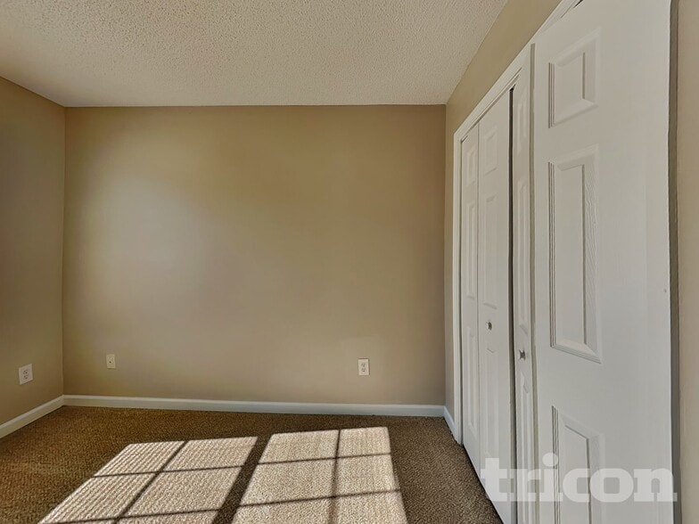 Building Photo - 128 Hawkeye Ln NW