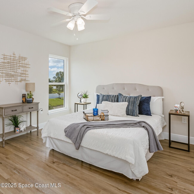 Building Photo - 167 Hidden Woods Pl