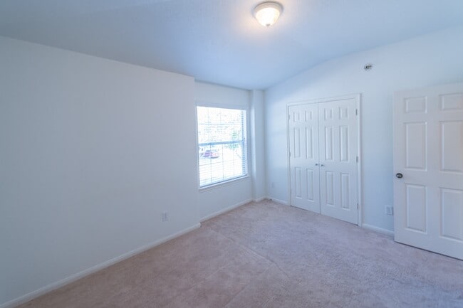 Building Photo - 5111 Juniper Walk Ln