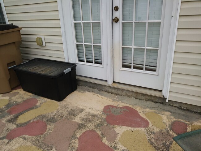 Building Photo - 132 Benfield Cir SE