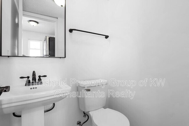 Building Photo - 3672-3678 Arnelle Road - 3678