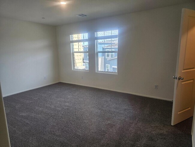 Building Photo - 1138 Meadow Sparrow Pl