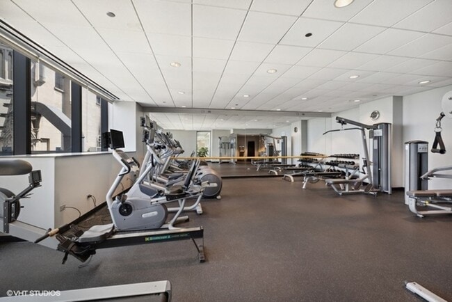 Building Photo - 60 E Monroe St