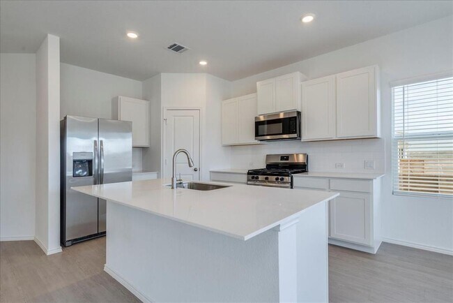 Building Photo - 238 Dreyer