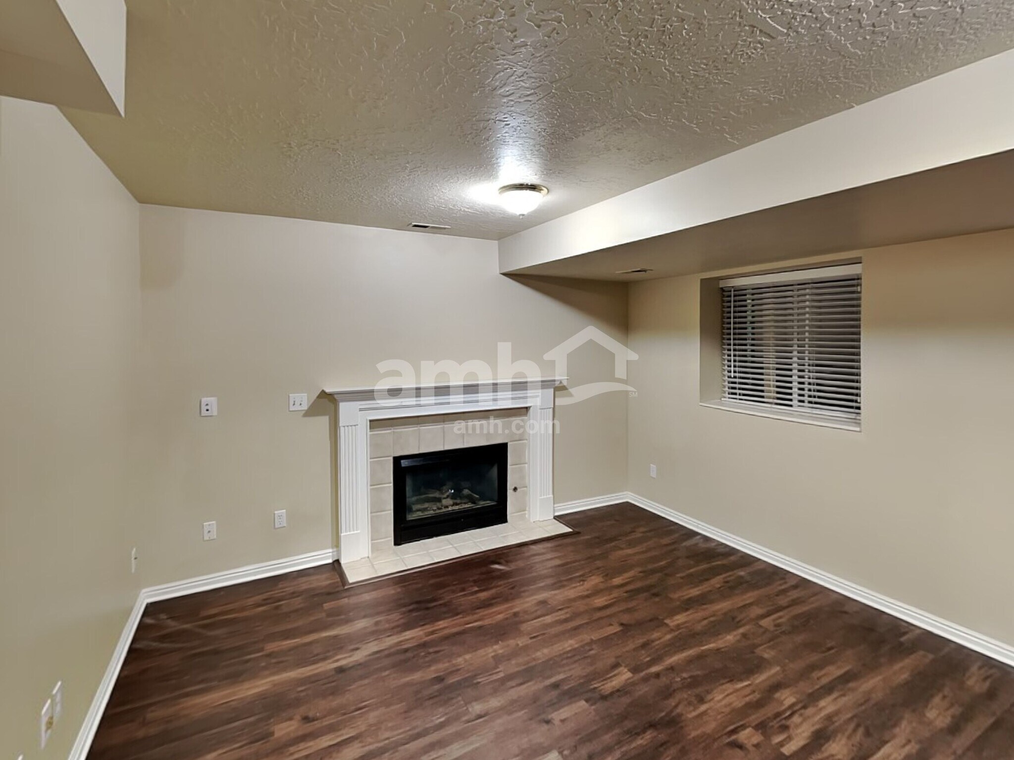 Building Photo - 536 S 925 E