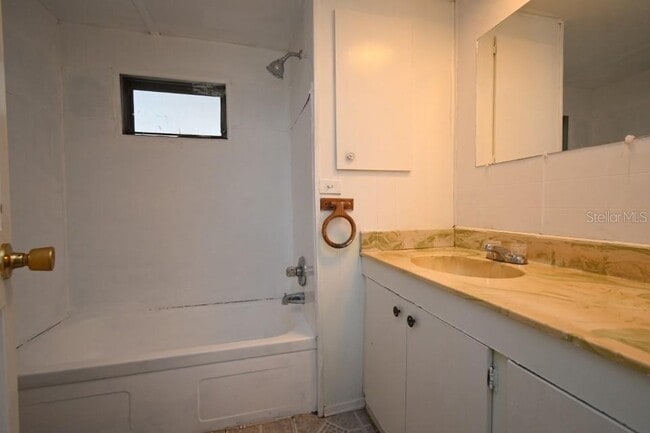 Building Photo - 34904 Fraser St