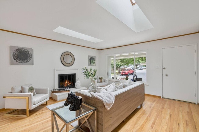 Building Photo - 1683 Toledo Ct