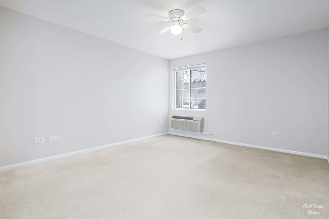 Building Photo - 1303 Silverstone Dr