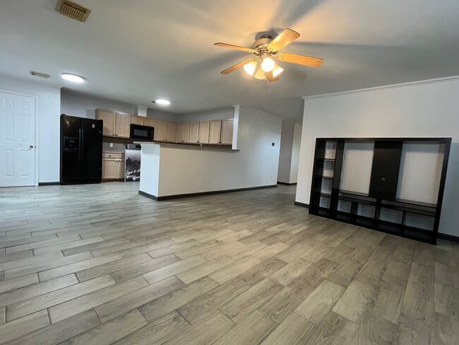 Building Photo - 21119 Brae Point Ct