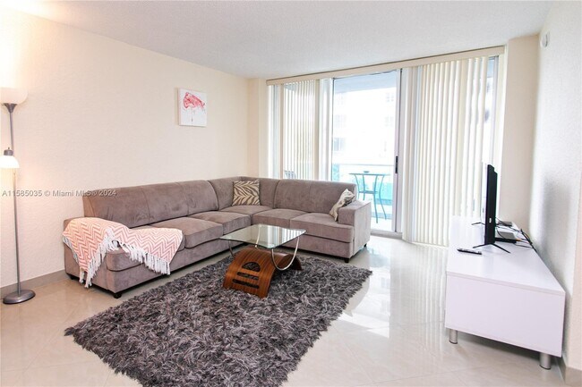Building Photo - 4001 South Ocean Drive Apt #3L, Hollywood,...