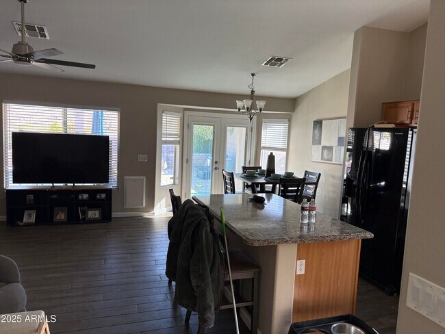 Building Photo - 17901 N 111th Dr