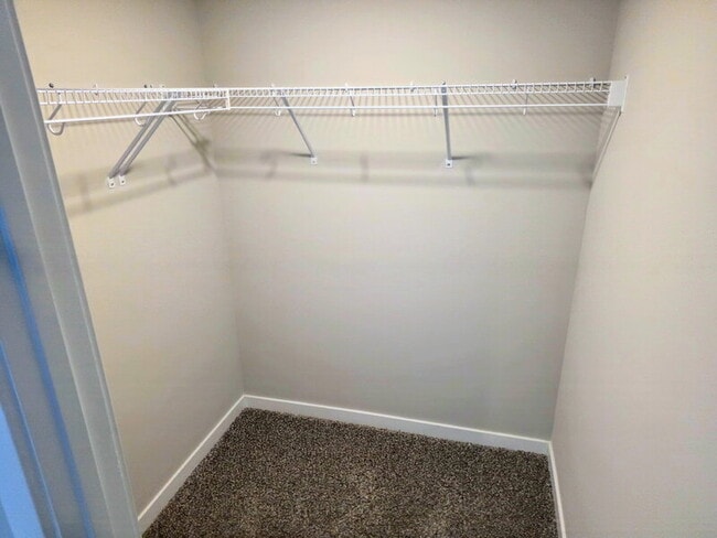 Building Photo - 1724 Southbridge Dr